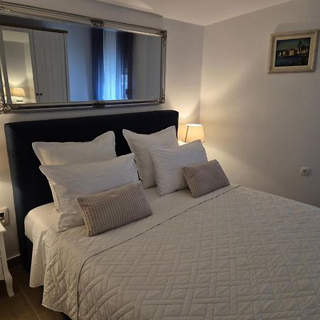 Apartment Duje Split Bagian luar foto