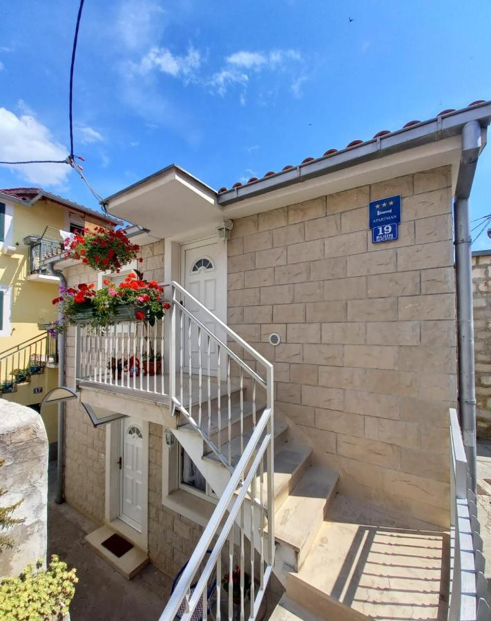 Apartment Duje Split Bagian luar foto