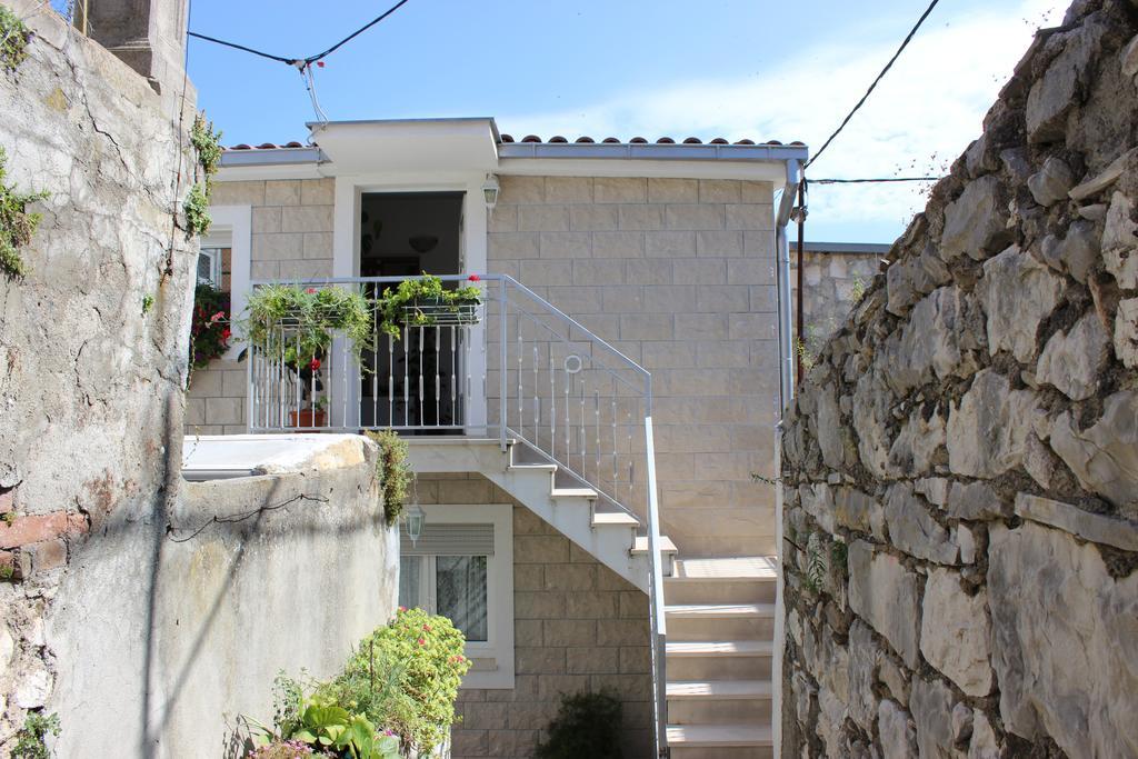 Apartment Duje Split Bagian luar foto