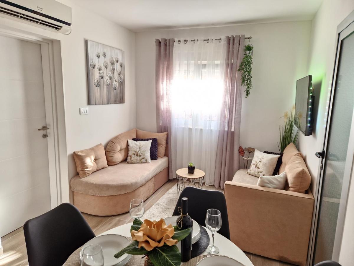Apartment Duje Split Bagian luar foto
