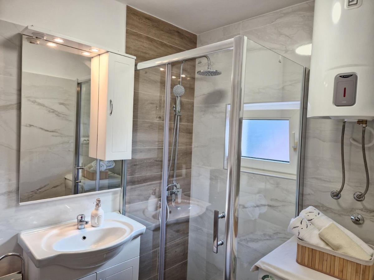 Apartment Duje Split Bagian luar foto