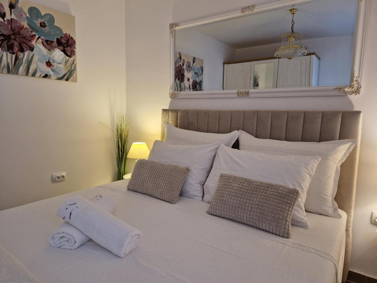 Apartment Duje Split Bagian luar foto