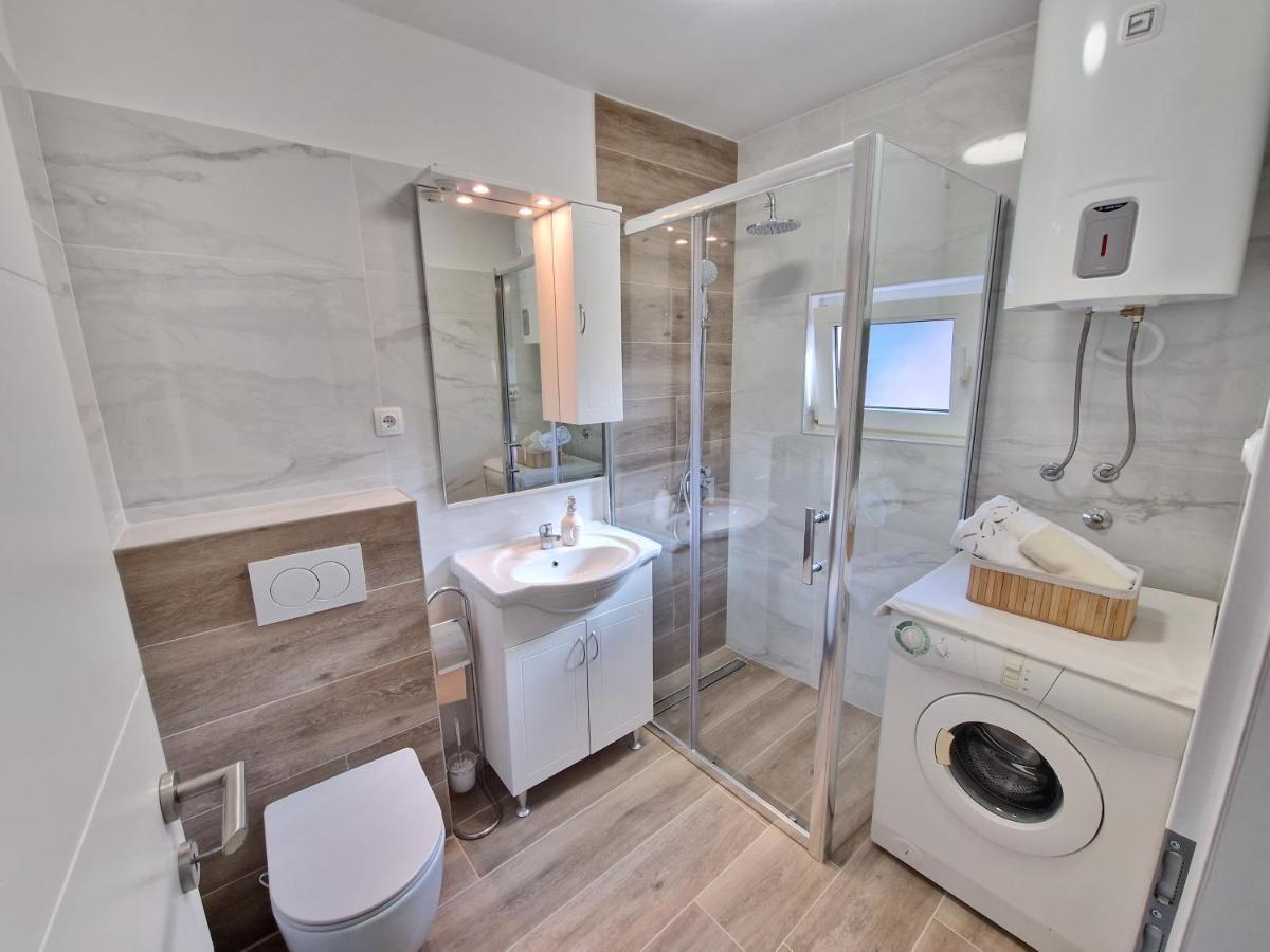Apartment Duje Split Bagian luar foto