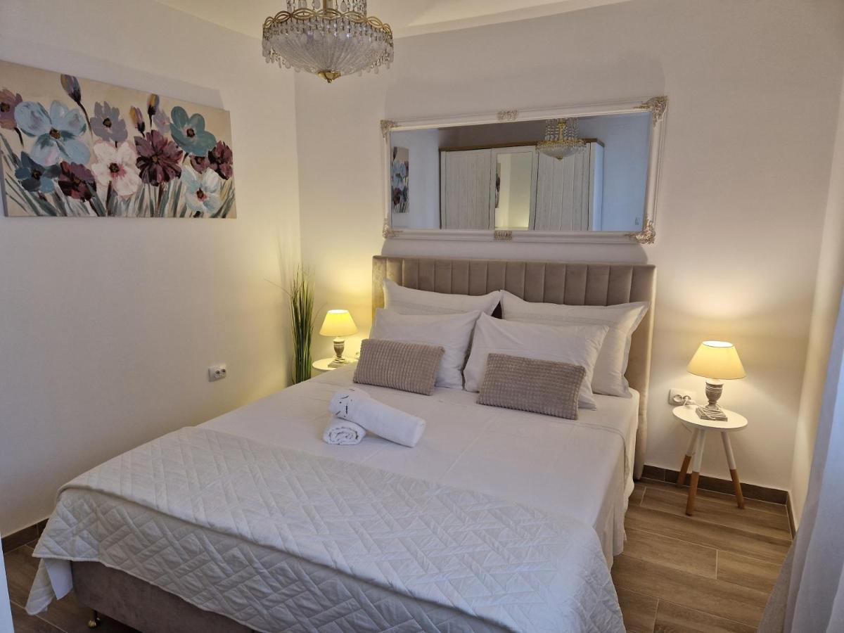 Apartment Duje Split Bagian luar foto