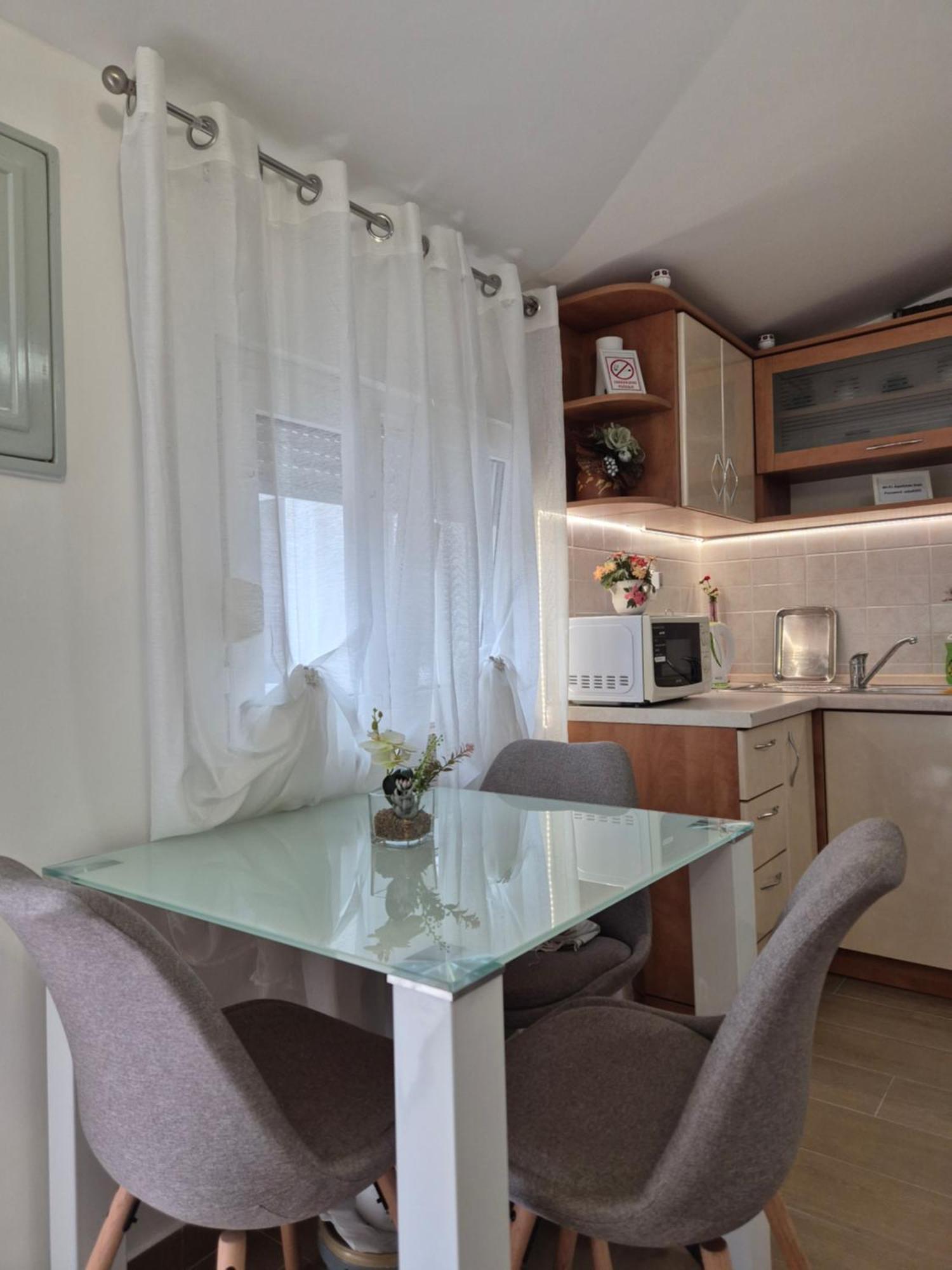 Apartment Duje Split Bagian luar foto