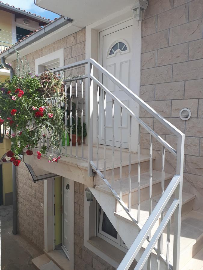 Apartment Duje Split Bagian luar foto